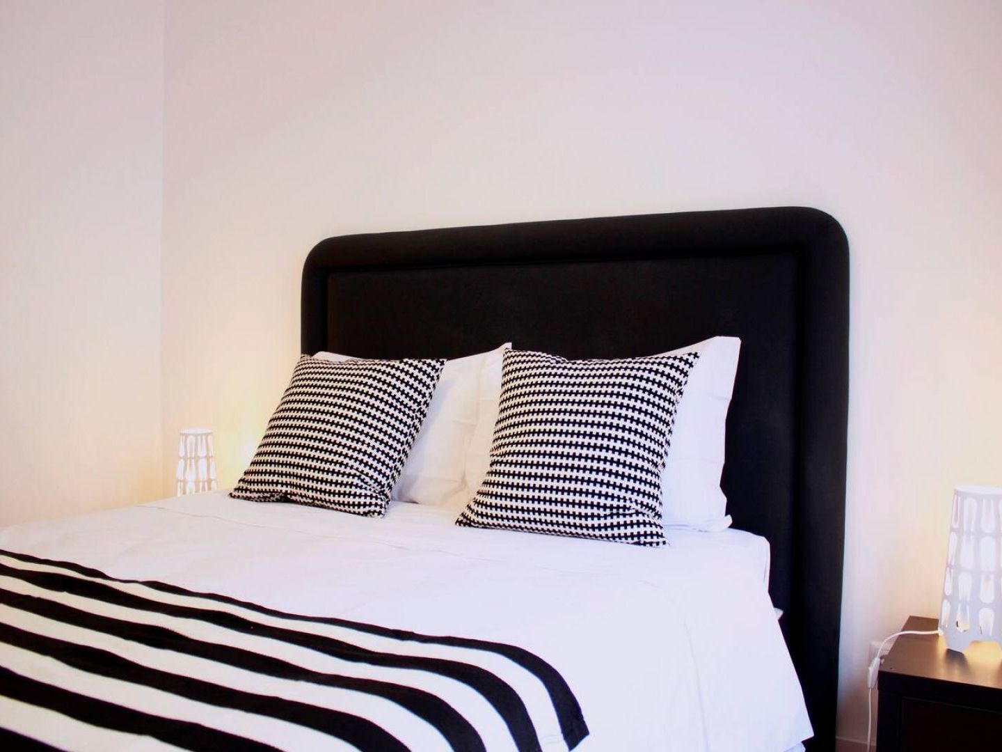 Joivy Modern 1-Bed Apt With Terrace, Moments From Sao Bento Palace Lisboa Εξωτερικό φωτογραφία